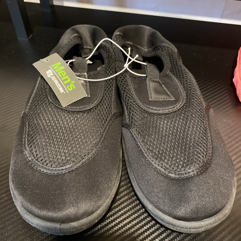 Men's black swim pool Shoes beach water mesh‎ OT Revolution size 11/12 NWT